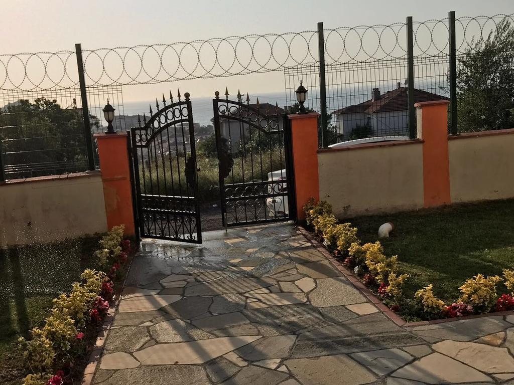 Yalova Apartments Exterior photo